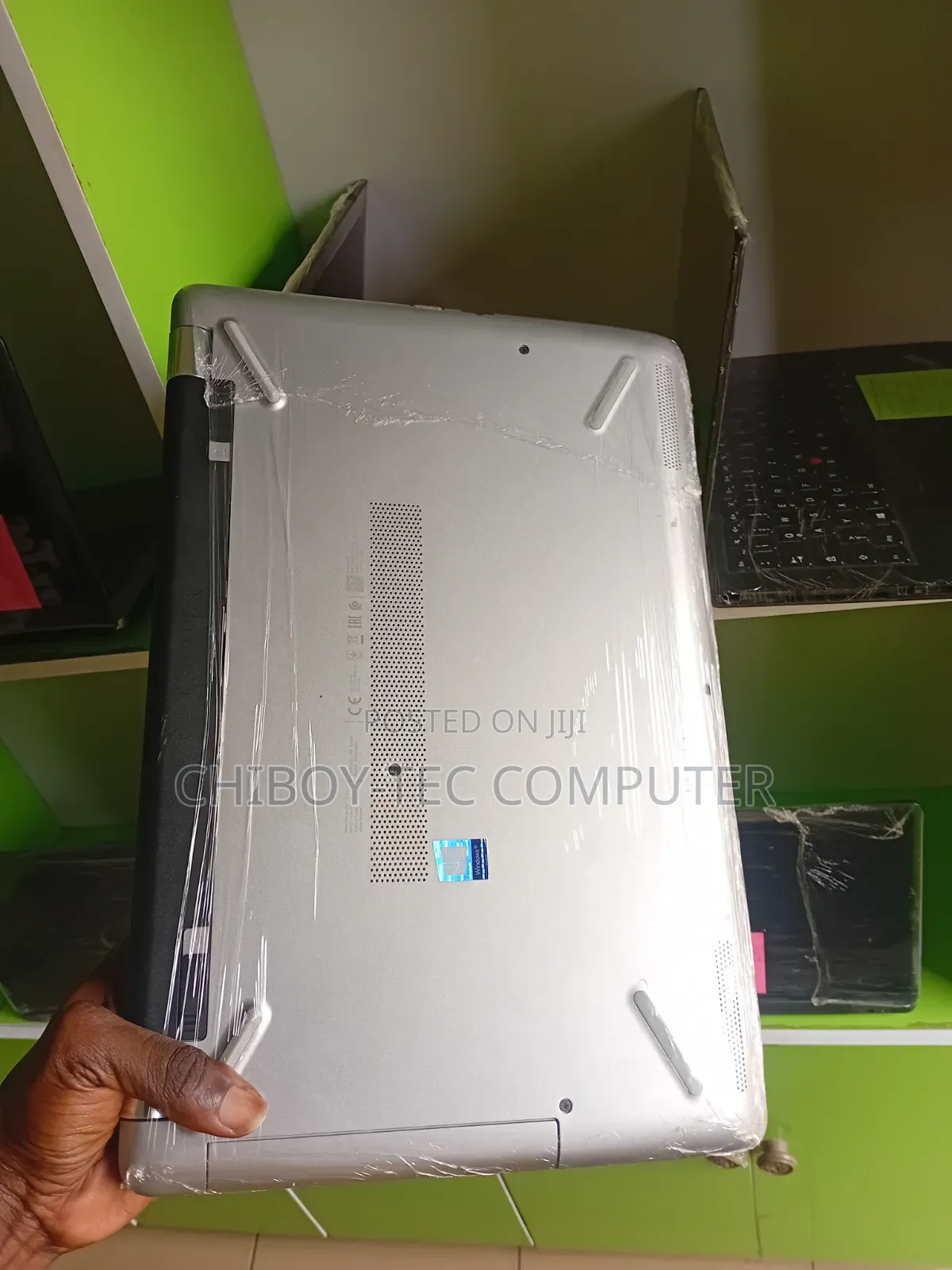Laptop HP 250 G6 8GB Intel Core i5 HDD+SSD 500GB
