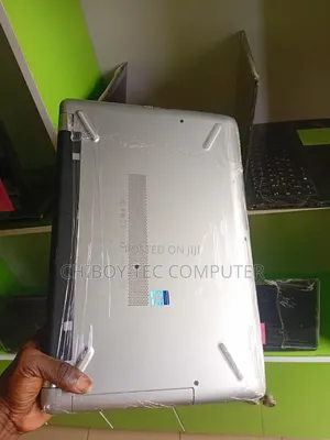 Laptop HP 250 G6 8GB Intel Core i5 HDD+SSD 500GB