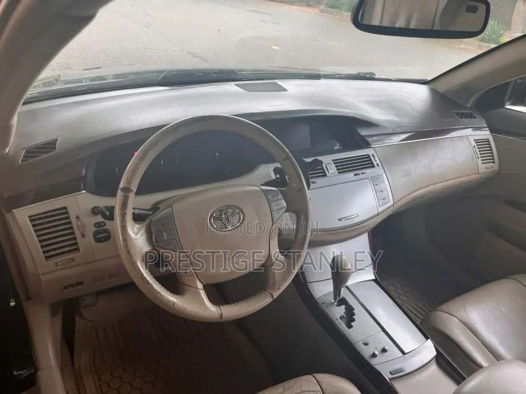 Toyota Avalon Limited 2010 Blue