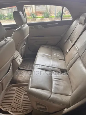 Toyota Avalon Limited 2010 Blue