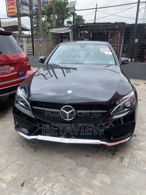 Mercedes-Benz C300 2015 Black