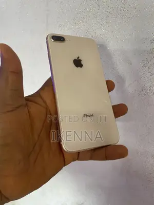 Apple iPhone 8 Plus 64 GB Gold