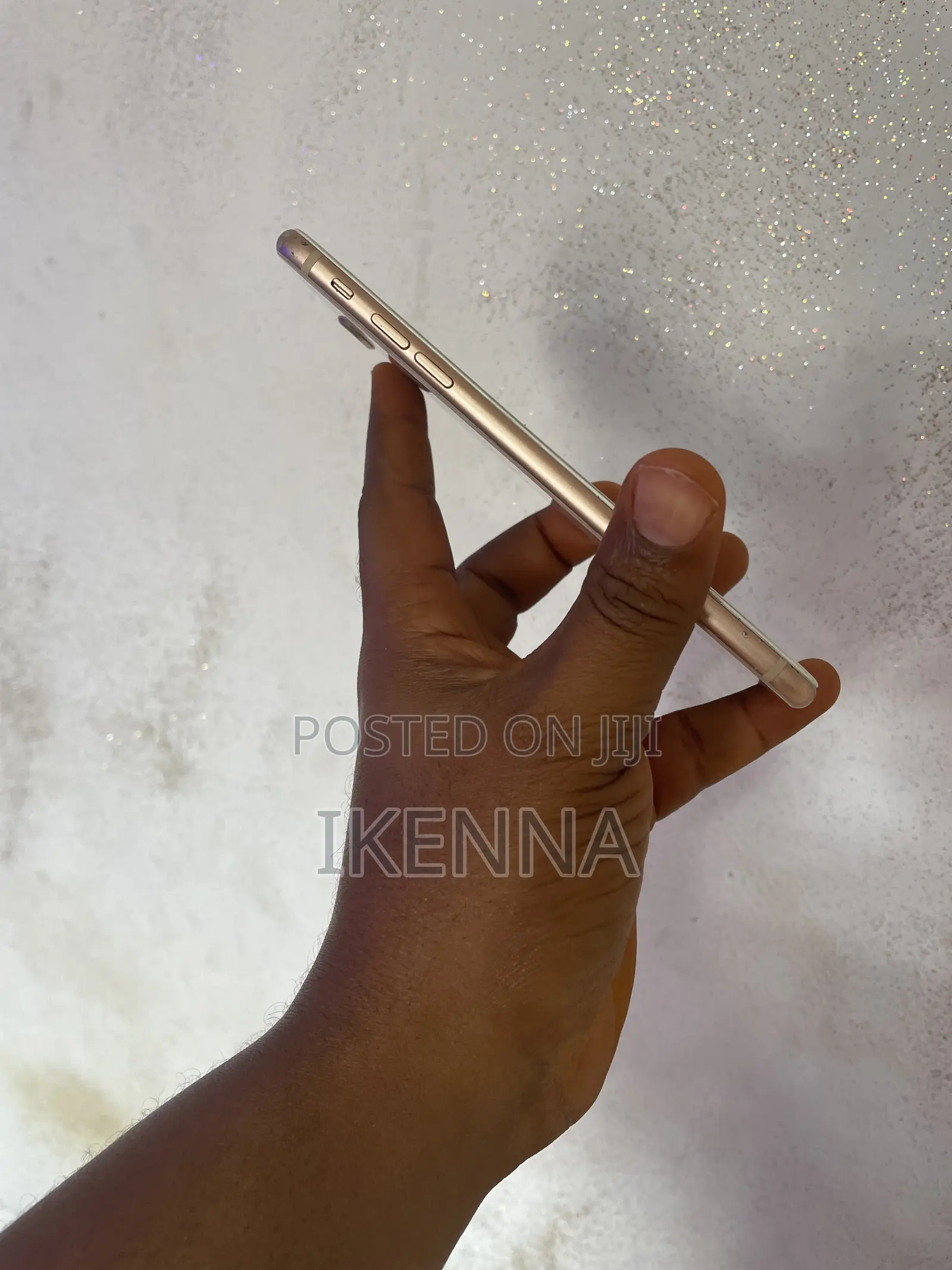 Apple iPhone 8 Plus 64 GB Gold