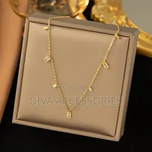 Non Tarnish Stainless Steel Necklace With Diamonds Zircon