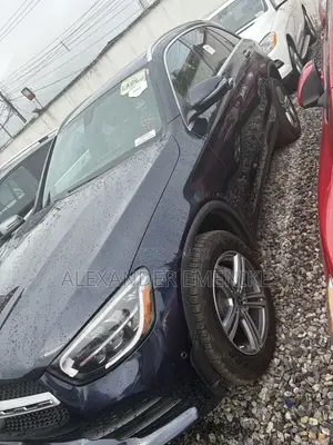 Mercedes-Benz GLC-Class 2021 Blue