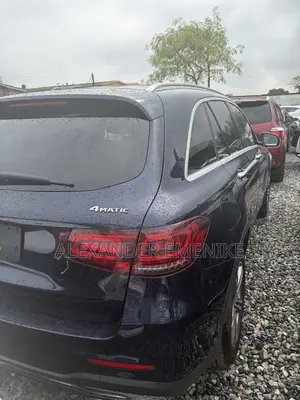 Mercedes-Benz GLC-Class 2021 Blue