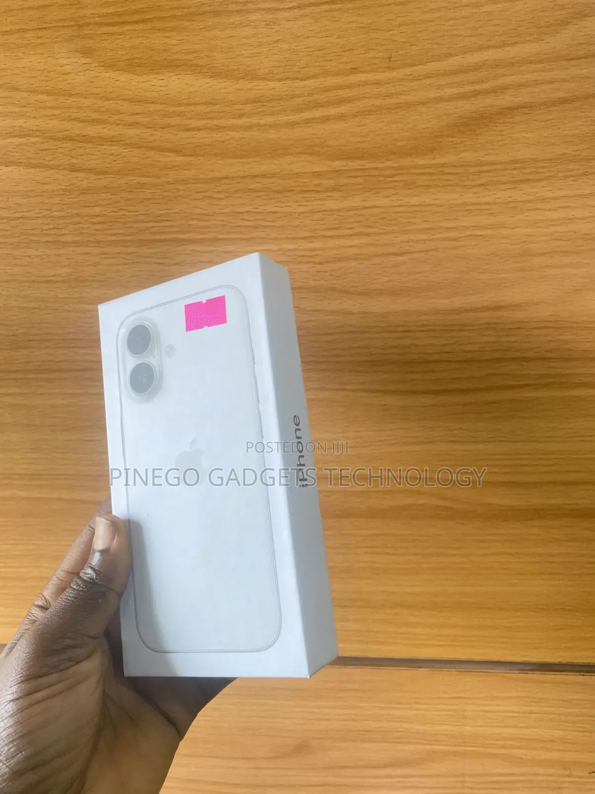 New Apple iPhone 16 128 GB White