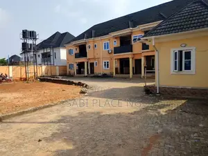 2bdrm Block of Flats in Benin City for rent