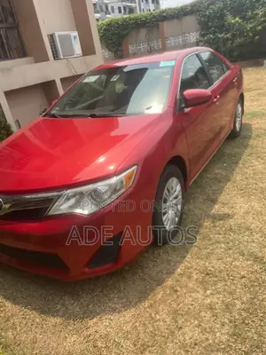 Toyota Camry LE 4dr Sedan (2.5L 4cyl 6A) 2012 Red