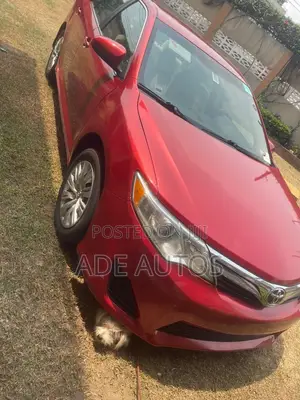 Toyota Camry LE 4dr Sedan (2.5L 4cyl 6A) 2012 Red
