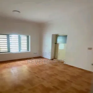 3bdrm Block of Flats in Akoka for rent