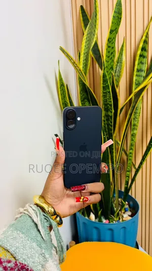 Apple iPhone 16 Plus 128 GB Black