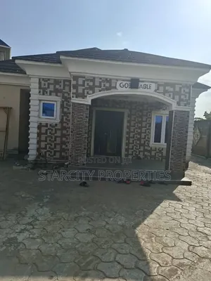 Furnished 3bdrm Bungalow in Unique Estate, Baruwa for sale