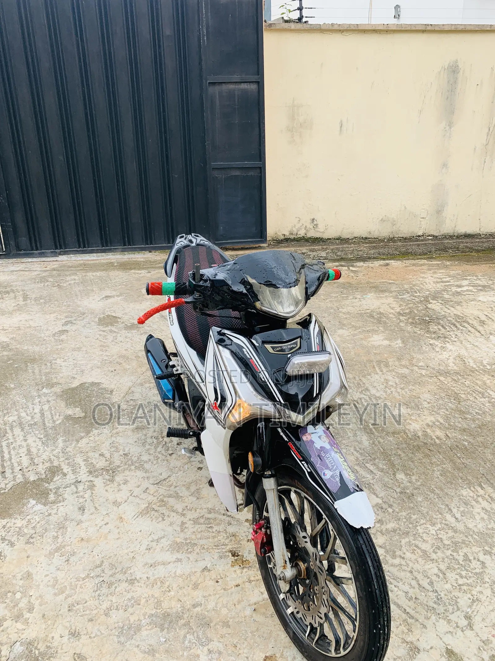 Motorcycle 2024 White