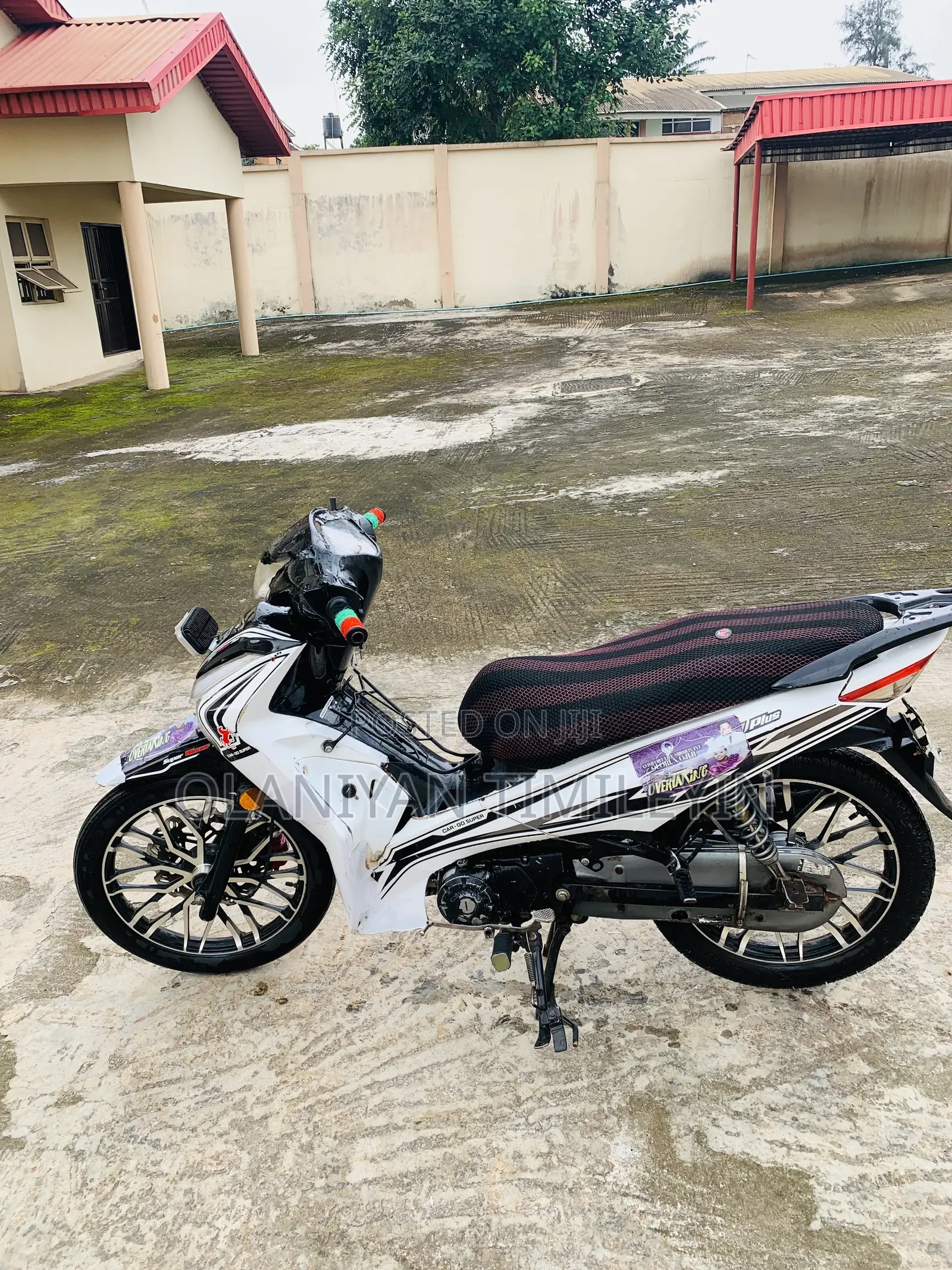 Motorcycle 2024 White