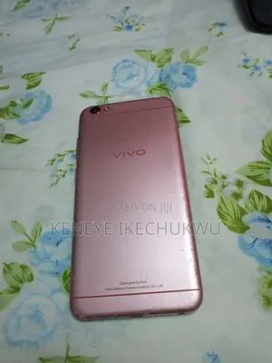 Vivo Y67 32 GB Silver