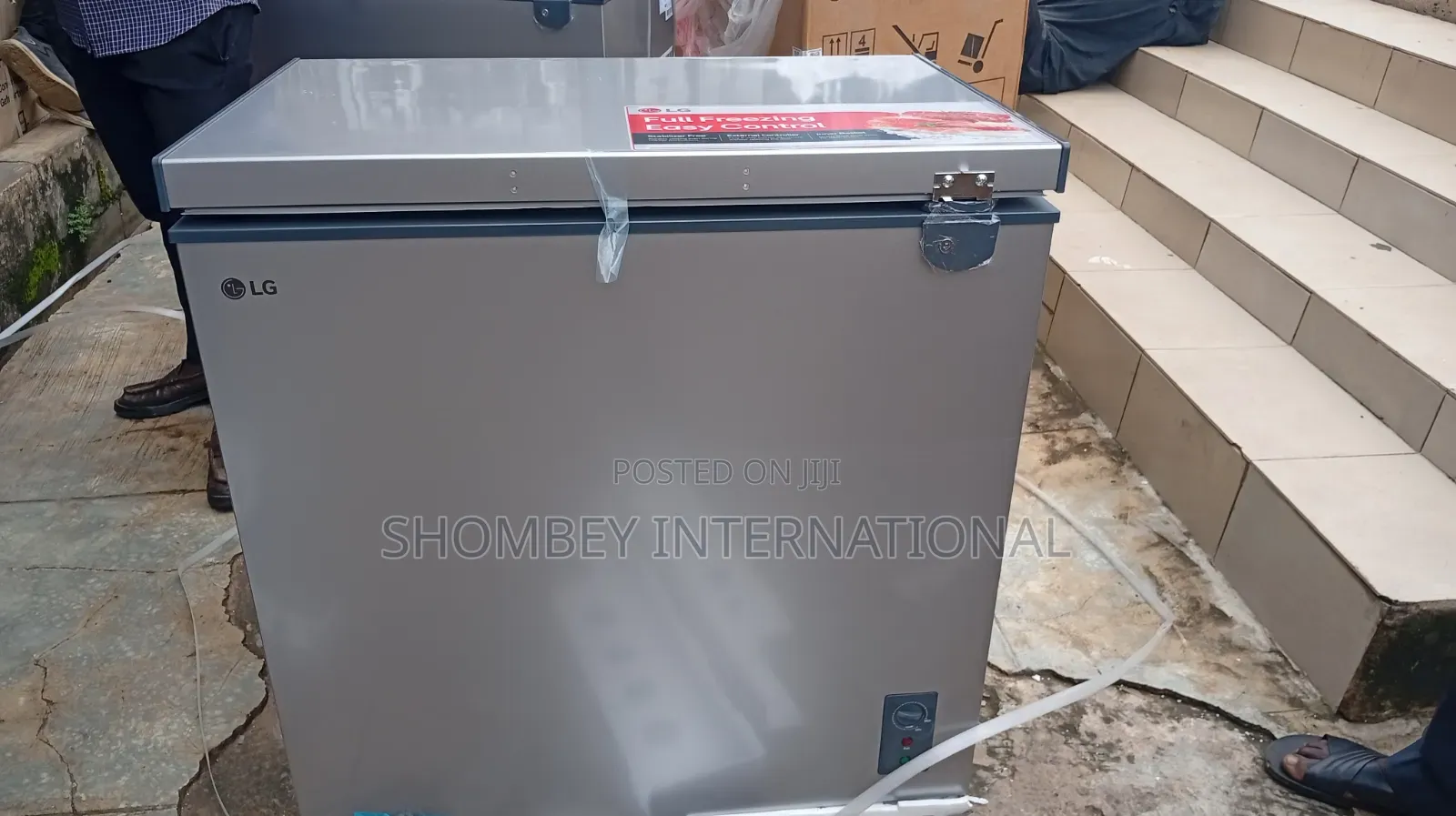 LG Chest Freezer 194L (GCFB255BQCF )