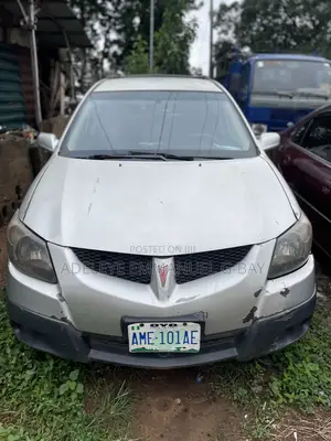 Pontiac Vibe Automatic 2004 Silver