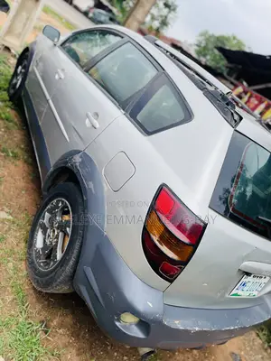 Pontiac Vibe Automatic 2004 Silver