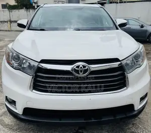 Toyota Highlander Limited 4dr SUV AWD (3.5L 6cyl 6A) 2015 White