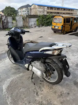 Honda 2014 Blue