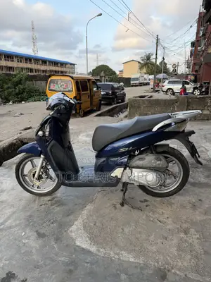 Honda 2014 Blue