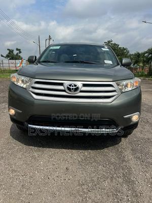 Toyota Highlander Limited 2011 Green