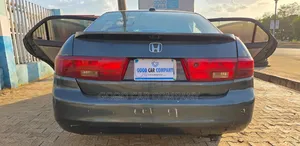 Honda Accord 2004 Blue