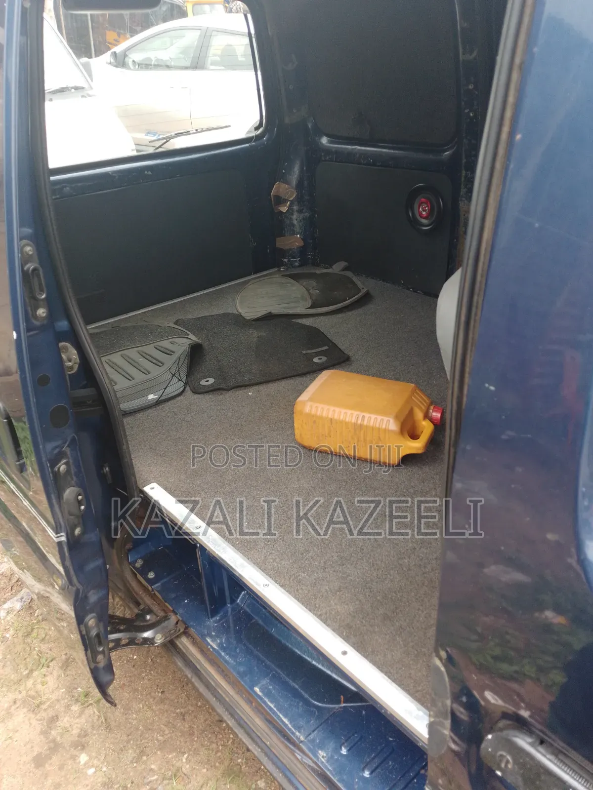 Suzuki APV Minibus 2004 Blue