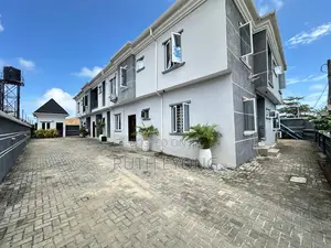 2bdrm Apartment in Ogombo Road, for rent