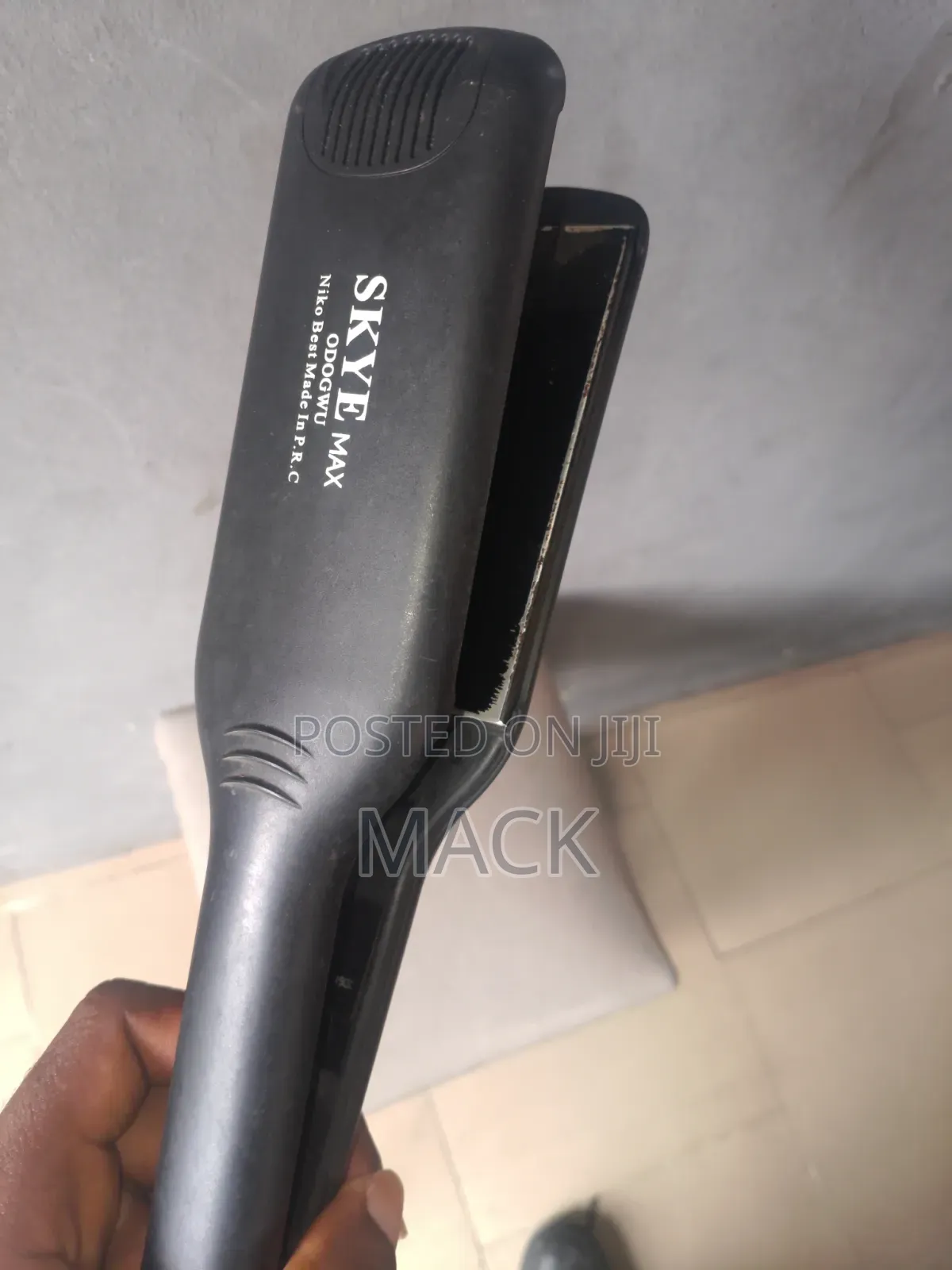 Hair Straightener