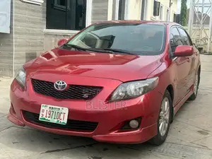 Toyota Corolla 2015 Red