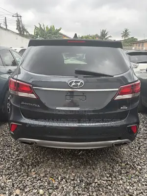 Hyundai Santa Fe 2015 Gray