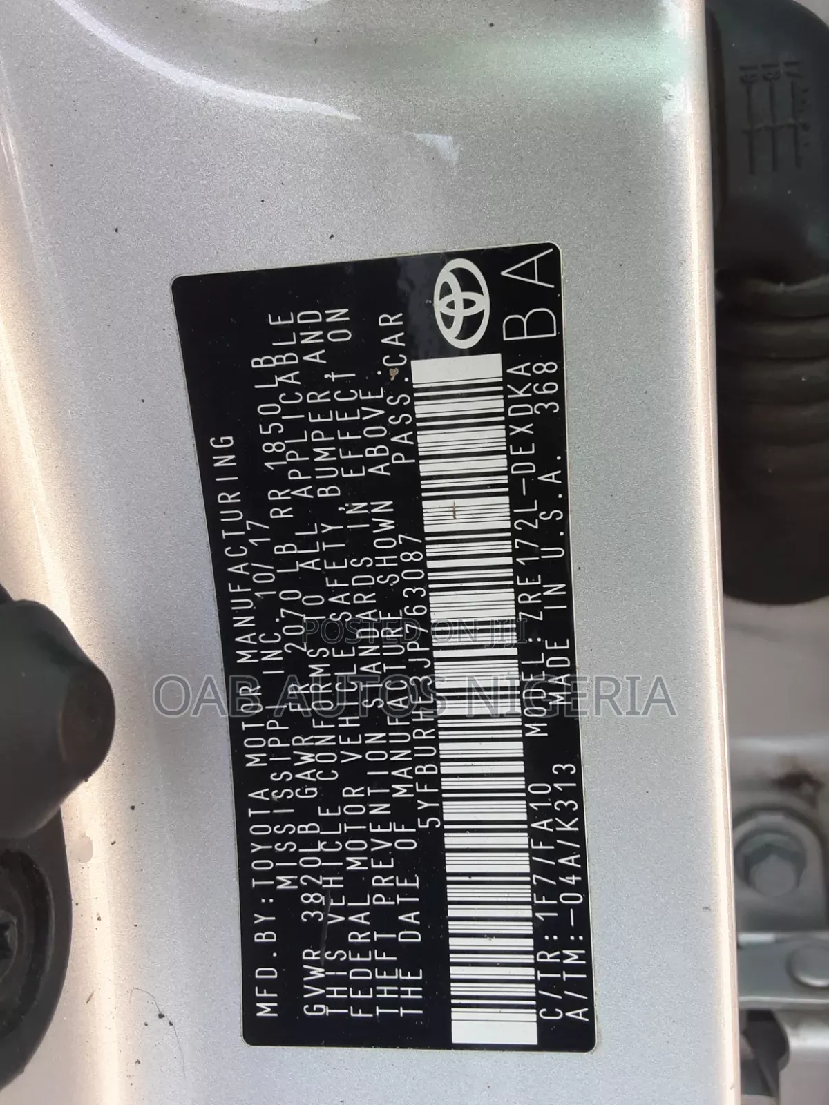 Toyota Corolla SE (1.8L 4cyl 2A) 2018 Silver