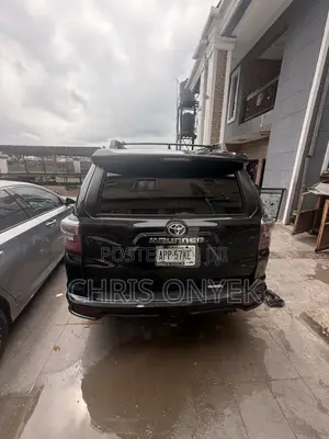 Toyota 4-Runner Limited 4dr SUV (4.0L 6cyl 5A) 2015 Black