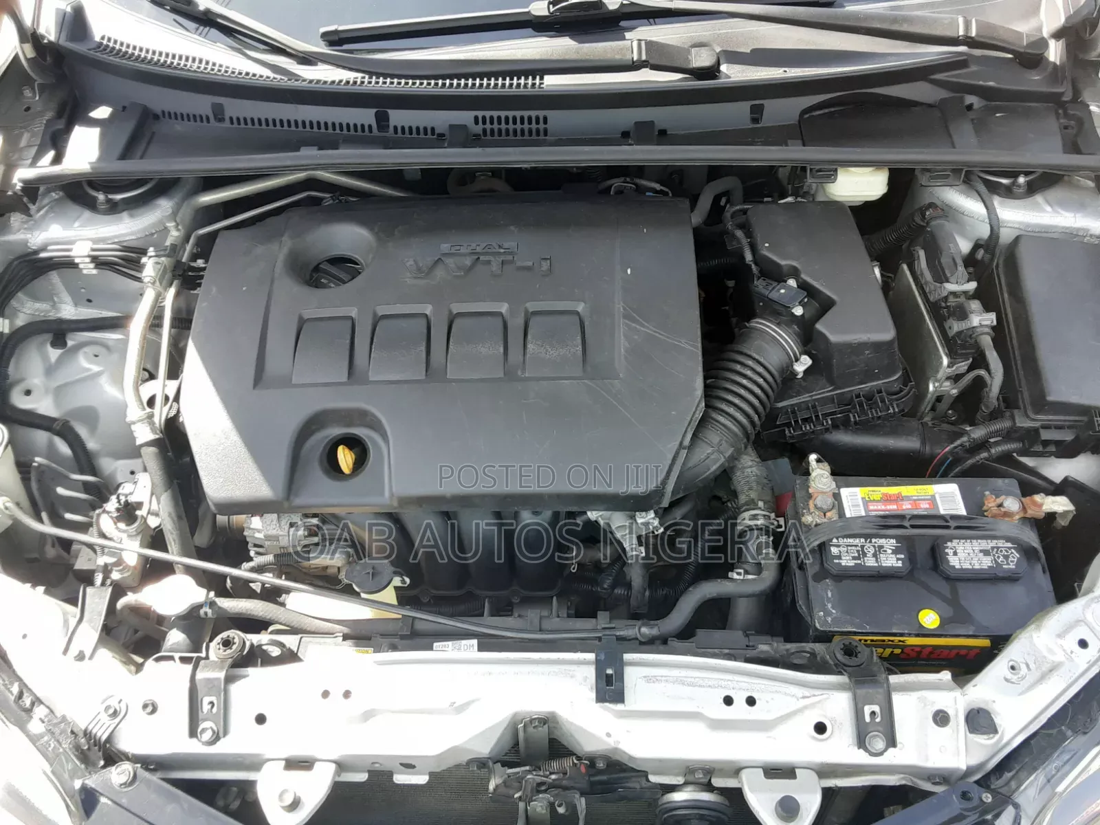 Toyota Corolla SE (1.8L 4cyl 2A) 2018 Silver