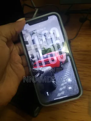 Apple iPhone 11 64 GB Red