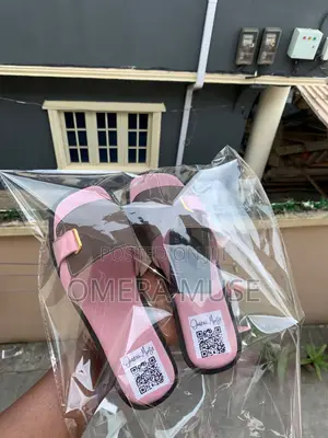 Introducing Leah (Ombré Pink)