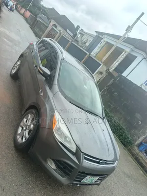 Ford Escape Titanium 4dr SUV (1.6L 4cyl Turbo 6A) 2014 Gray