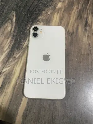 Apple iPhone 11 64 GB White