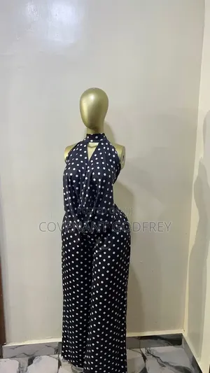 Melanie Queen Luxury Clothing Fashion