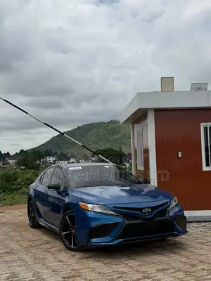 Toyota Camry 2019 Blue