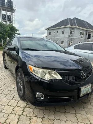 Toyota Camry SE 4dr Sedan (2.5L 4cyl 6A) 2014 Black