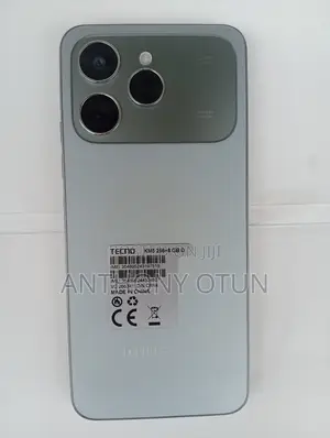 Tecno Spark 40 256 GB Silver