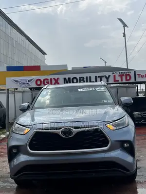 Toyota Highlander 2020 Blue