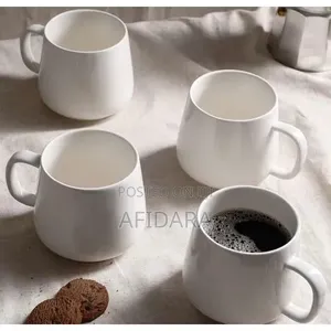 A Set of 4 Cups