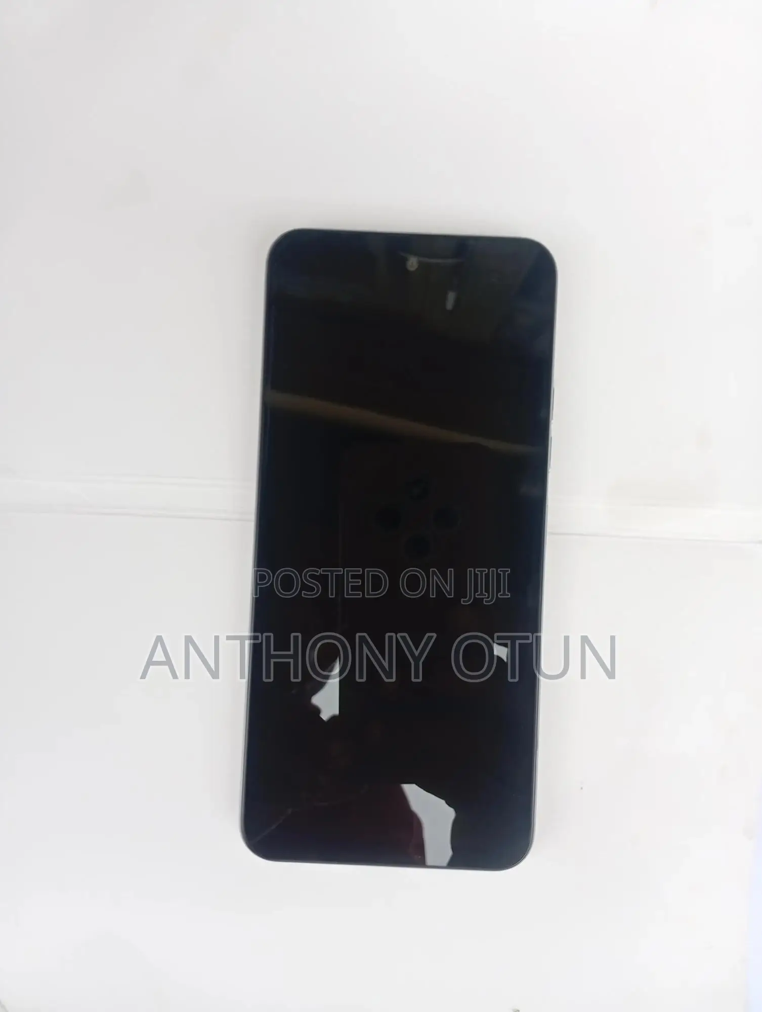 Tecno Spark 40 256 GB Silver