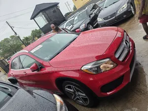 Mercedes-Benz GLA 250 2015 Red