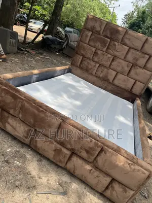 4 and Half Bedframe
