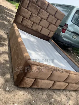 4 and Half Bedframe
